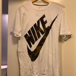 Nike camo T-shirt